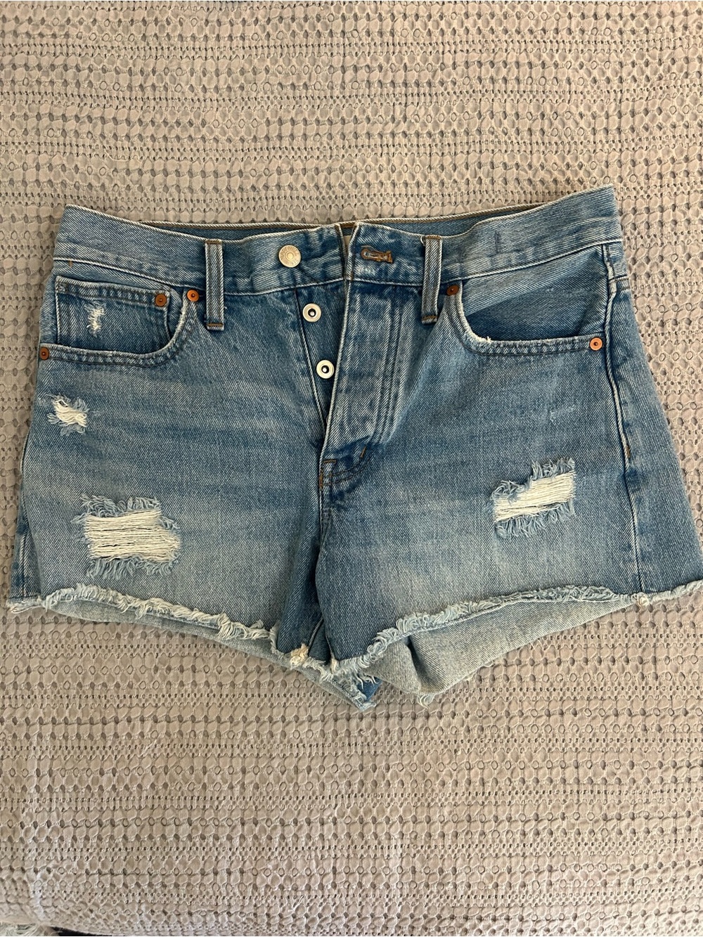 Madewell size 26 Classic Distressed Denim Shorts - Light Wash